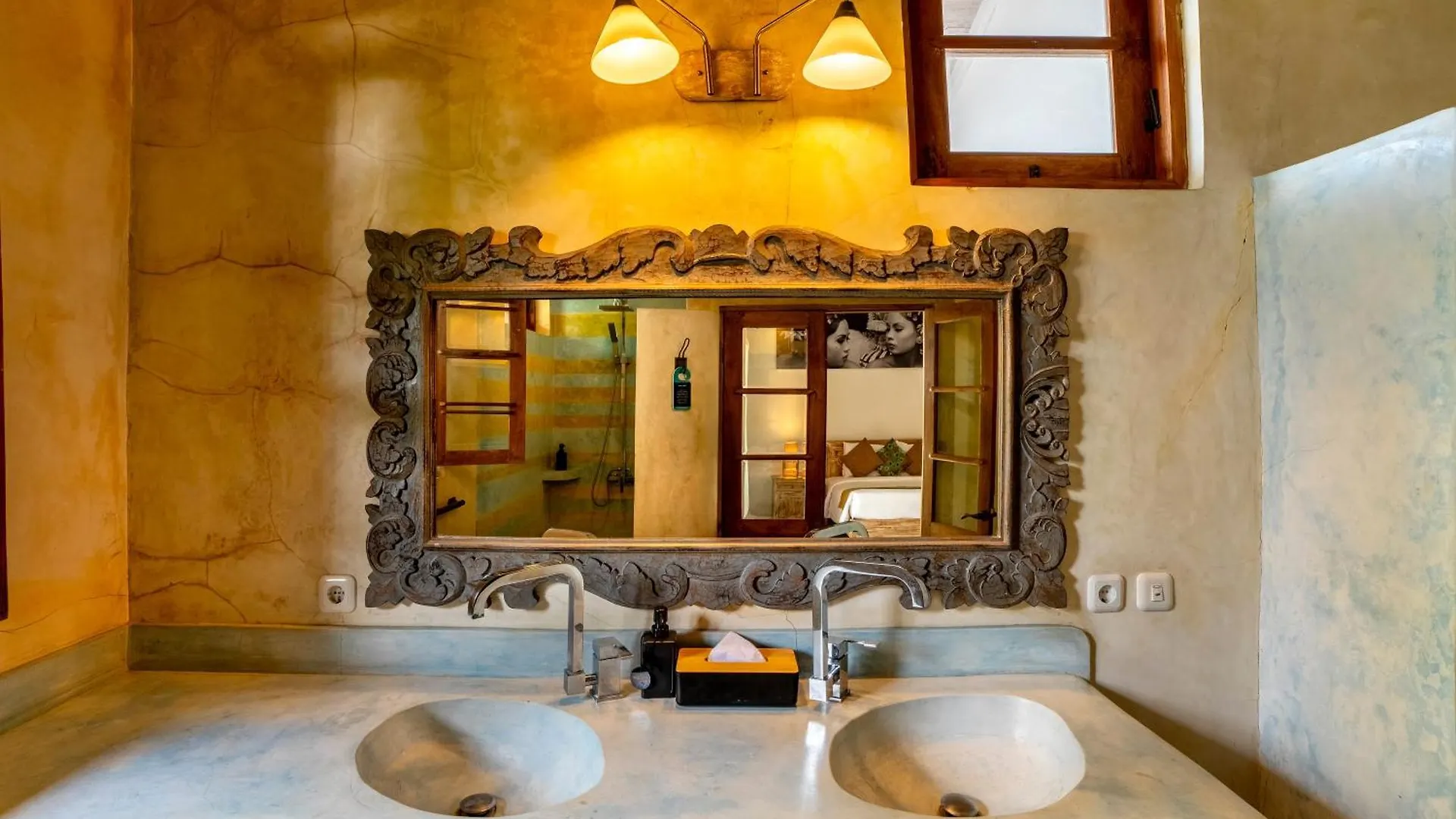 Villa Amsa - Tropical Paradise In Seminyak Center