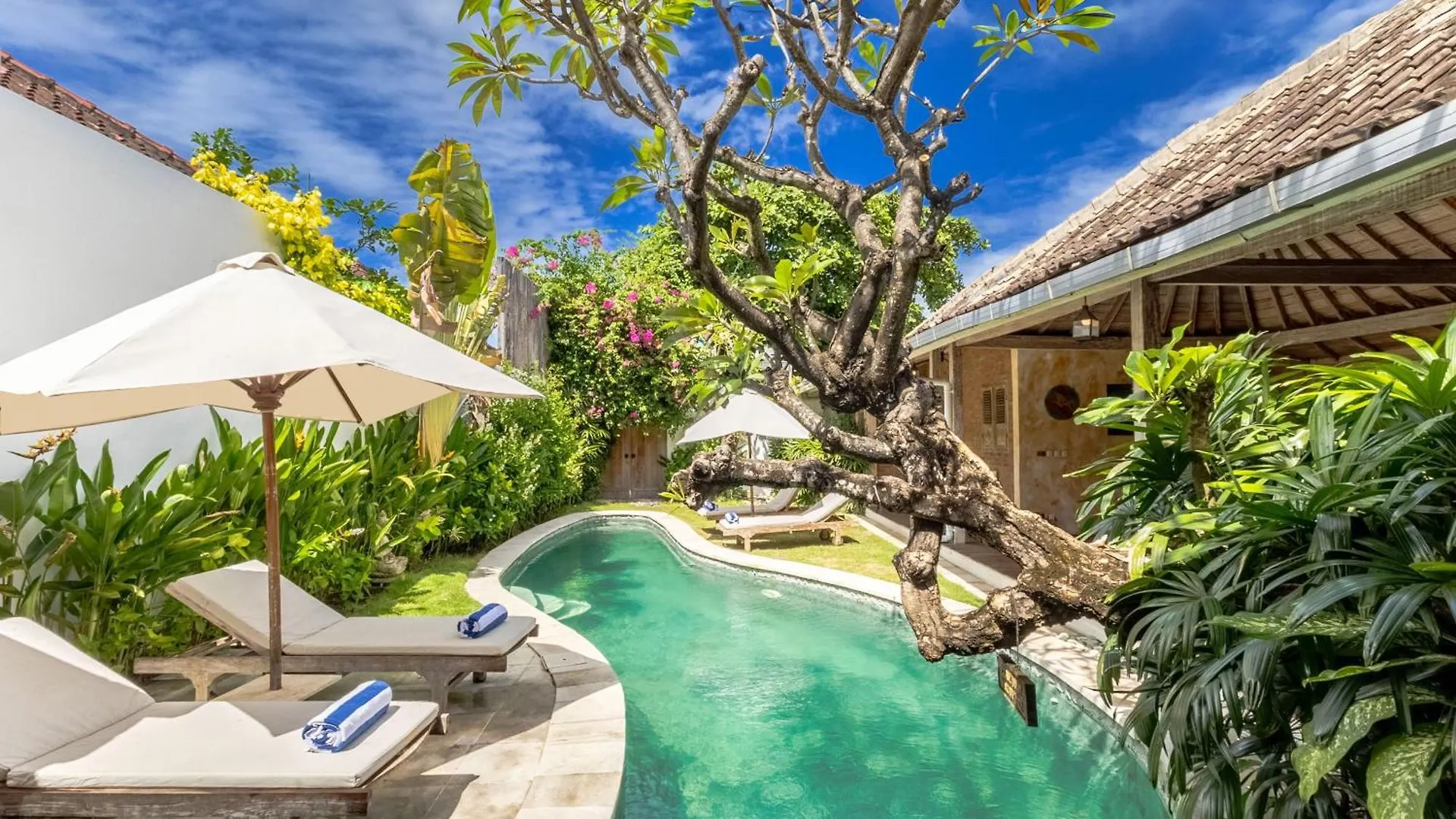 Villa Amsa - Tropical Paradise In Seminyak Center